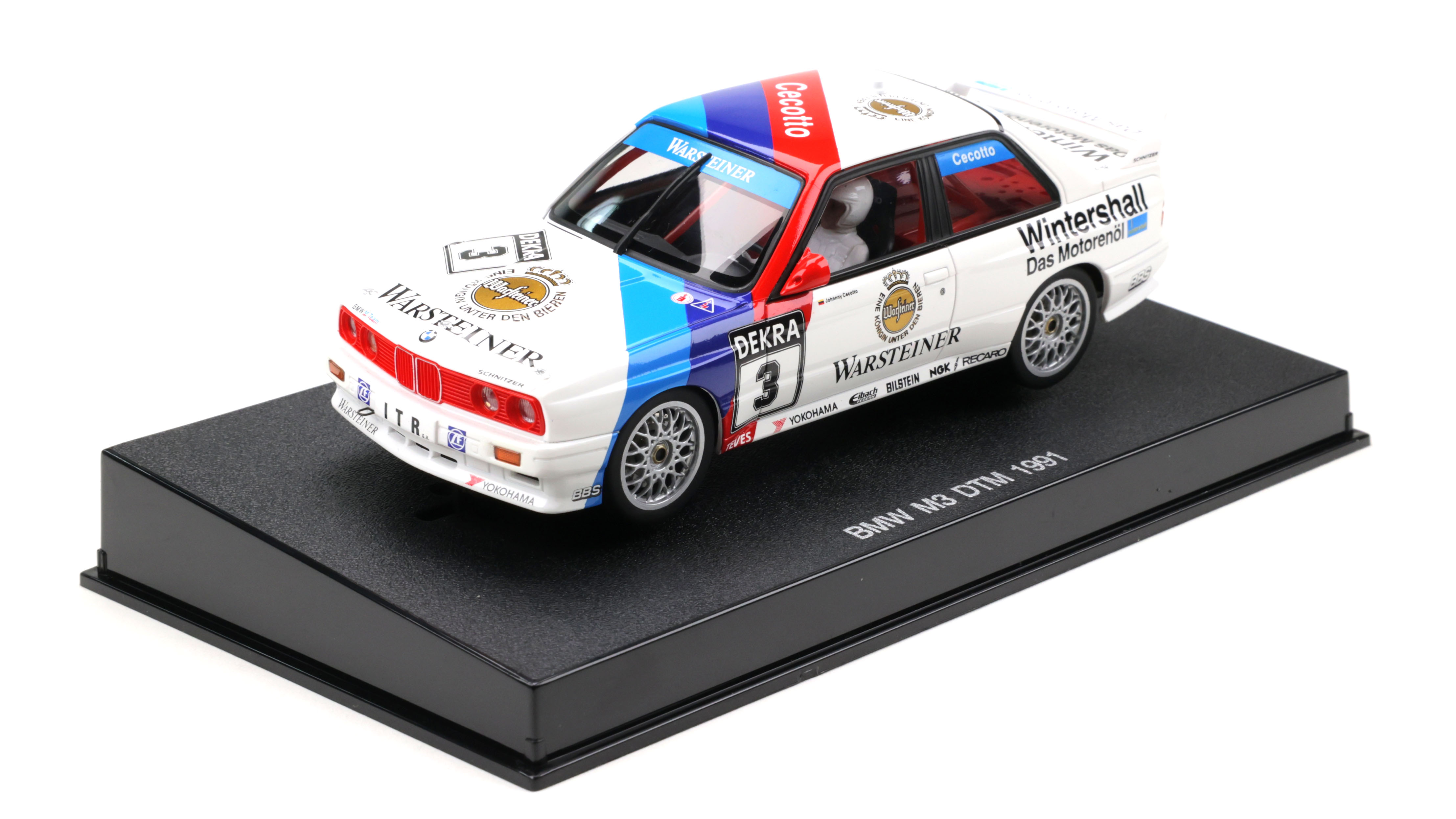 Autoart 13636 - BMW M3 GTR #3 - Johnny Cecotto 1991